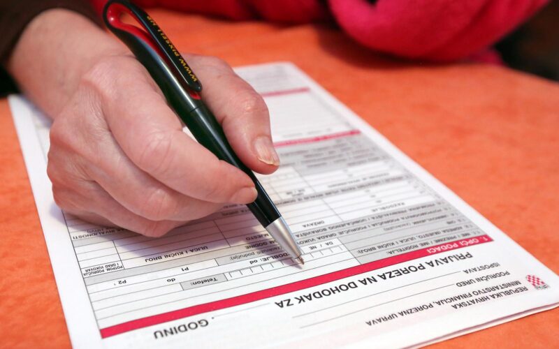 Stigla važna obavijest za sve koji čekaju povrat poreza