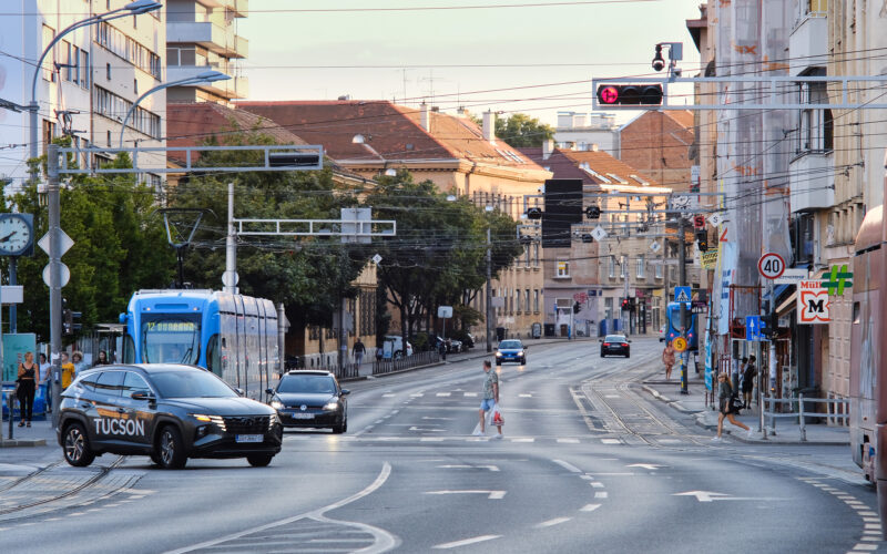Državne nekretnine daju u zakup 25 poslovnih prostora i garaža