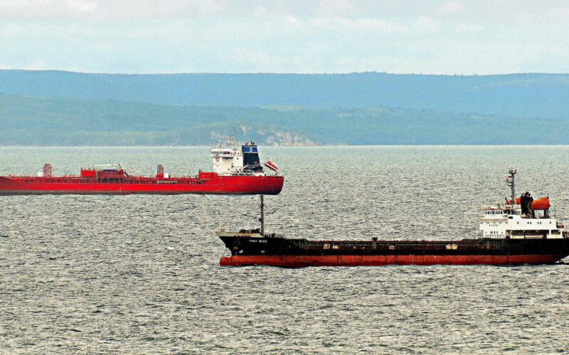 Indija se vraća iranskoj nafti