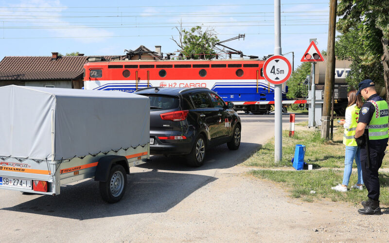 Indijski Afcons gradit će 83 km pruge Dugo selo – Novska