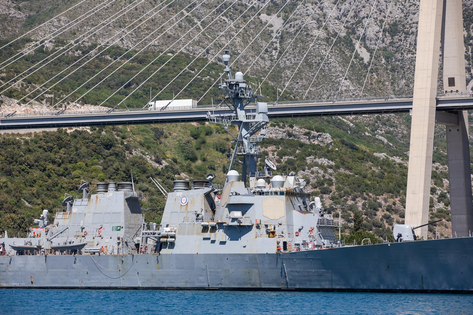 Dubrovnik: U luku uplovio razarač američke mornarice USS Oscar Austin