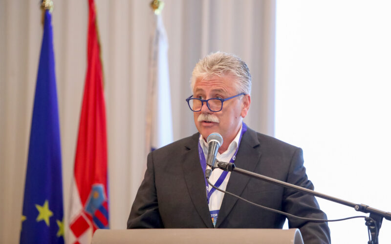 U Gospiću održan okrugli stol važnosti naukovanja