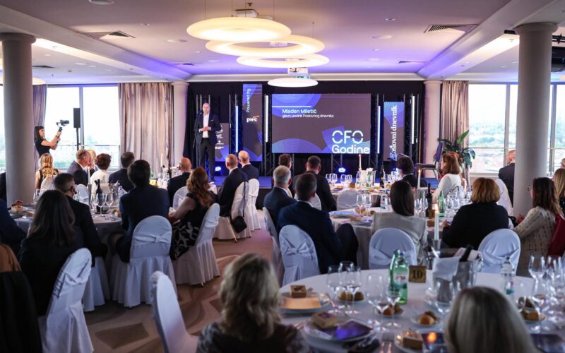 FOTO: CFO Godine Zoran Stanković iz Atlantica, Rising Star Matija Mandić iz Telemacha Hrvatska