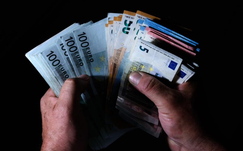 Poznata tvrtka traži od radnika da joj vrate isplaćene otpremnine