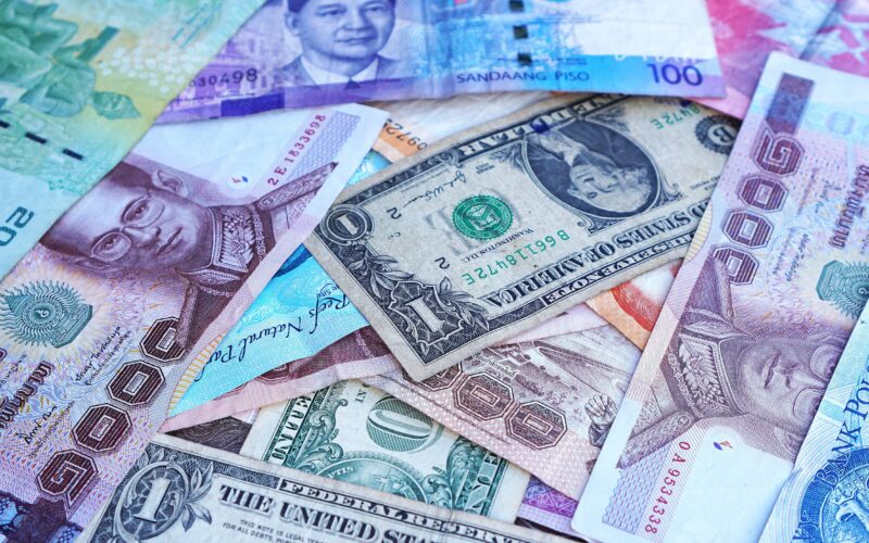 Mirovni optimizam topi dolar, euro jača, jen stabilan uz intervenciju Tokija