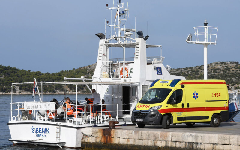 Deset otočnih problema koje prekriva turistički sjaj – zdravstvo, promet, otpad, cijene, demografija…