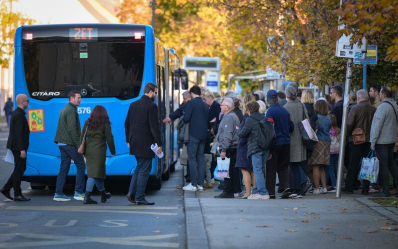 Grad Zagreb širi krug korisnika besplatnog prijevoza