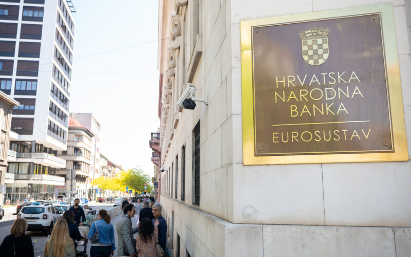 Nastavljaju jačati cikličke ranjivosti, u fokusu tržište nek