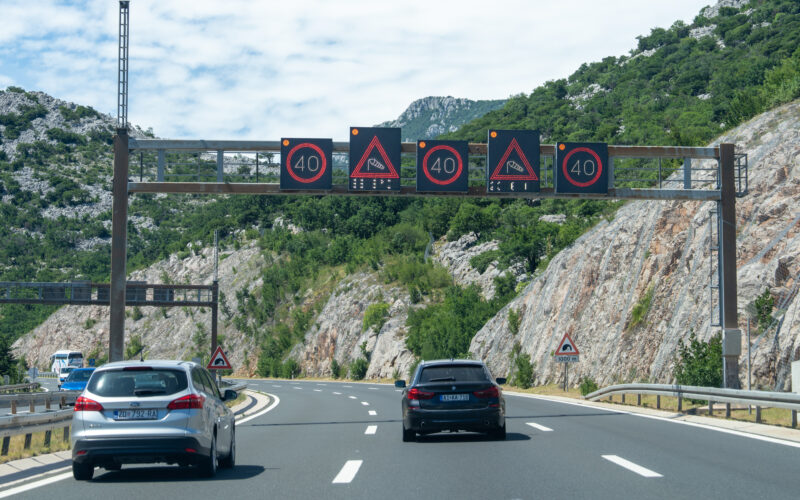 Na autocestama uveden novi sustav kamera koje prate daleko više prometnih prekršaja