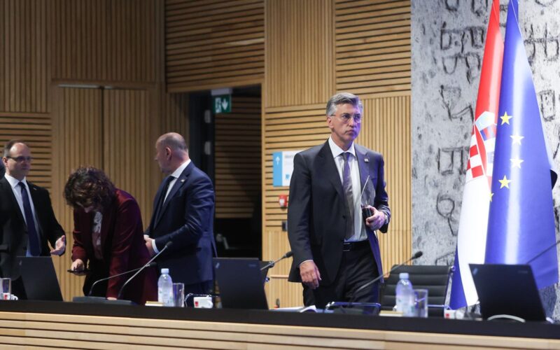 Ispravlja se višegodišnja nepravda: Stotine radnika Plobesta i Salonita dobivaju obeštećenje