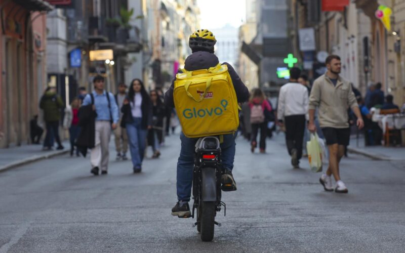 Uber želi kupiti Glovo za 15 milijardi dolara