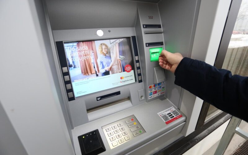 Pogledajte koliko će iznositi božićnice u državnim tvrtkama: Jedna će zaposlenicima isplatiti 500 eura