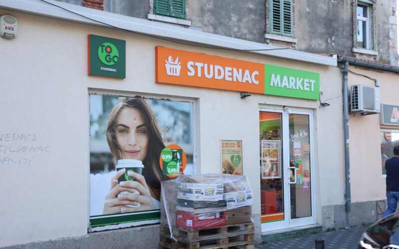 Studenac se ispričao studentima i obećao im platiti potraživanja